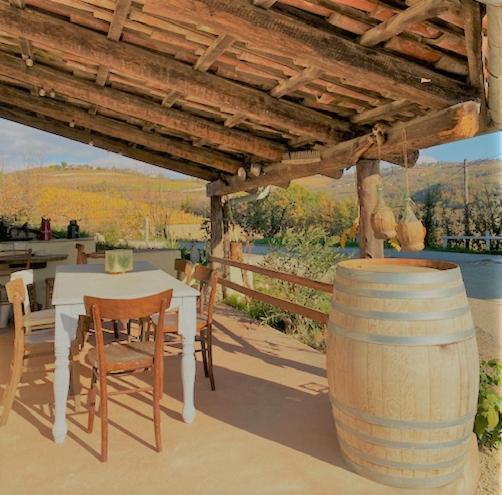 Madama Langa Country House con piscina nelle vigne Montelupo Albese Esterno foto